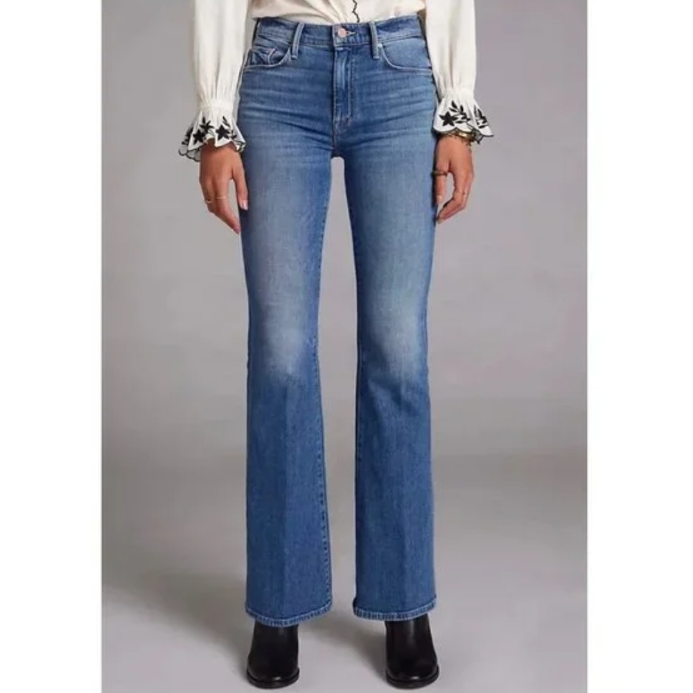 Mother The Weekender Flare Jeans In Love Bombs - Picture 2 of 16